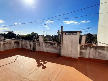 Vicente López - Departamento 2 amb con Balcón francés!