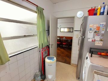 Vicente López - Departamento 2 amb con Balcón francés!