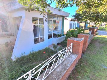 LA CUMBRE CASA A RESTAURAR EN BARRIO POTRERILLOS