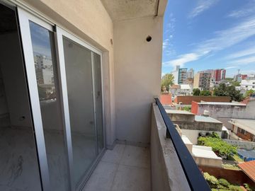 Departamento monoambiente a la venta en Wilde Centro