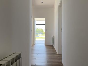 Casa en venta-Barrio San Sebastián Área 7-Intero-Pileta-Loma Verde-Escobar