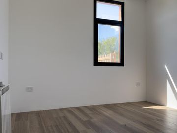 Casa en venta-Barrio San Sebastián Área 7-Intero-Pileta-Loma Verde-Escobar