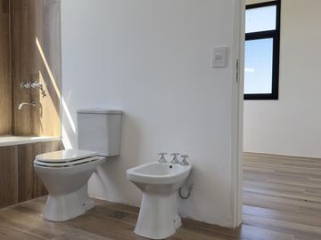 Casa en venta-Barrio San Sebastián Área 7-Intero-Pileta-Loma Verde-Escobar