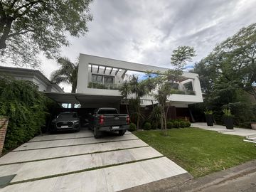 Casa en  Venta  y Alquiler en Santa Barbara, Corredor Bancalari
