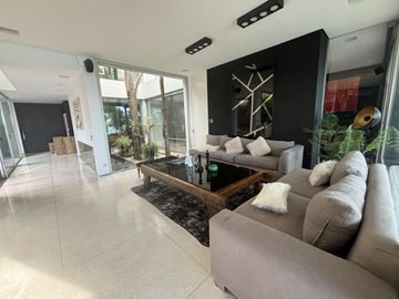 Casa en  Venta  y Alquiler en Santa Barbara, Corredor Bancalari