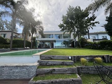 Casa en  Venta  y Alquiler en Santa Barbara, Corredor Bancalari