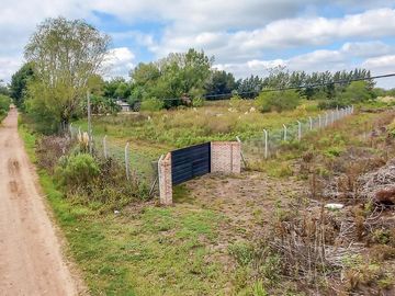 Chacra en venta - 4 Dormitorios 3 Baños - Cochera - 67.700Mts2 - San Andrés de Giles