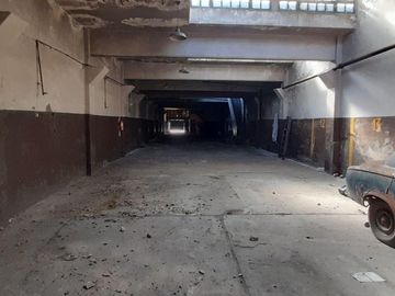 Vivienda Casa cuatro ambientes con terraza y cochera + Local y oficina en Gerli a la Venta