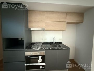 A ESTRENAR! Entrega inmediata! Amplio Monoambiente con Balcón y Parrilla Propia en Colegiales!