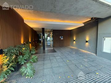 A ESTRENAR! Entrega inmediata! Amplio Monoambiente con Balcón y Parrilla Propia en Colegiales!
