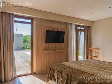 VENTA  Casa 3 dorm   Comahue Golf Club Neuquen Apta Credito