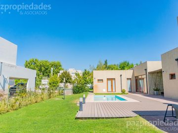 VENTA  Casa 3 dorm   Comahue Golf Club Neuquen Apta Credito