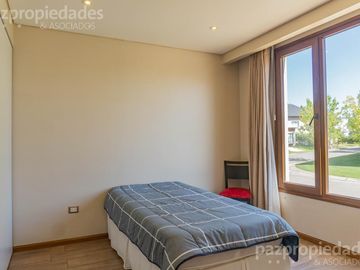 VENTA  Casa 3 dorm   Comahue Golf Club Neuquen Apta Credito