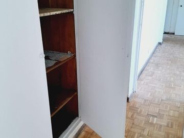 En excelente zona departamento 3 ambientes con dependencia en Recoleta