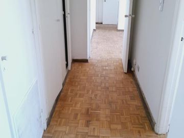 En excelente zona departamento 3 ambientes con dependencia en Recoleta