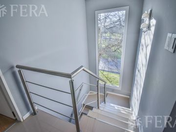 Venta de Casa 4 ambientes en Fincas de Hudson