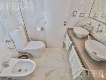 Venta de Casa 4 ambientes en Fincas de Hudson