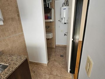 Departamento 2 amb. con renta Oportunidad. Lomas de Zamora Oeste