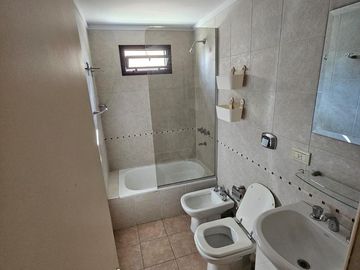 Departamento 2 amb. con renta Oportunidad. Lomas de Zamora Oeste