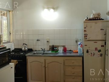 Venta Casa - Barrio Los Pinos / Exaltación de la Cruz