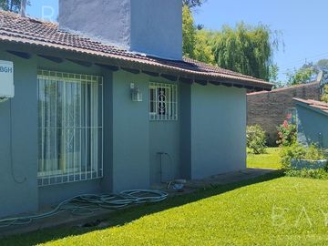 Venta Casa - Barrio Los Pinos / Exaltación de la Cruz