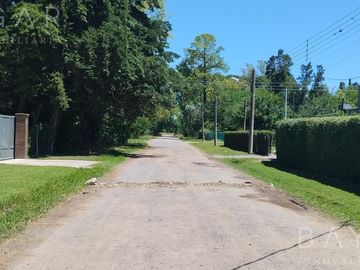 Venta Casa - Barrio Los Pinos / Exaltación de la Cruz