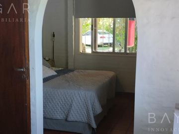 Venta Casa - Barrio Los Pinos / Exaltación de la Cruz