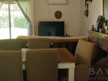 Venta Casa - Barrio Los Pinos / Exaltación de la Cruz