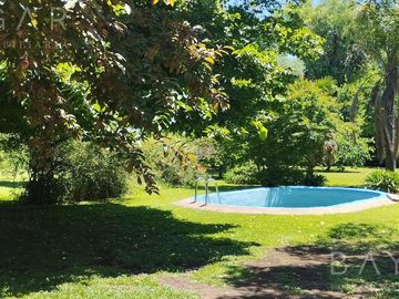 Venta Casa - Barrio Los Pinos / Exaltación de la Cruz