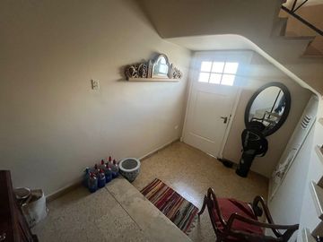 CASA TIPO PH EN VENTA PLANTA ALTA   DOS DORMITORIOS   VITO DUMAS AL 500  PUNTA CHICA VICTORIA
