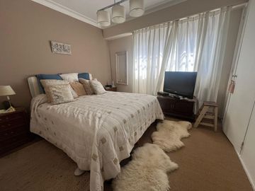 CASA TIPO PH EN VENTA PLANTA ALTA   DOS DORMITORIOS   VITO DUMAS AL 500  PUNTA CHICA VICTORIA