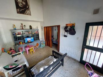Venta Permuta casa dos dormitorios Lomas de Alberdi