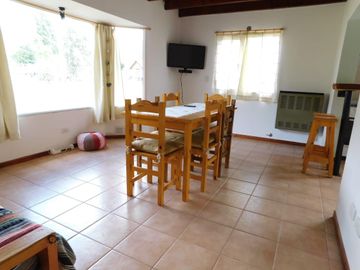Cabañas / Hotel en  Venta vista a las montañas a cudaras de la Laguna Huemul