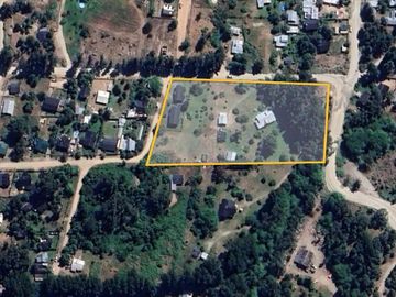 Cabañas / Hotel en  Venta vista a las montañas a cudaras de la Laguna Huemul