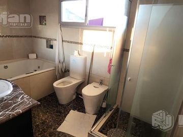 Caaguazu 7300 Excelente Casa - Liniers con parque