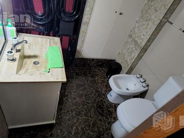 Caaguazu 7300 Excelente Casa - Liniers con parque