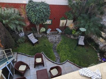 Caaguazu 7300 Excelente Casa - Liniers con parque