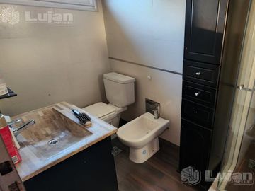 Caaguazu 7300 Excelente Casa - Liniers con parque