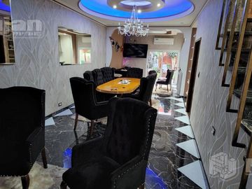Caaguazu 7300 Excelente Casa - Liniers con parque
