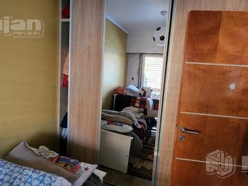 Caaguazu 7300 Excelente Casa - Liniers con parque