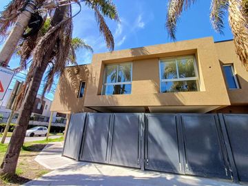 Amplio Duplex en Excelente zona de Ituzaingó norte