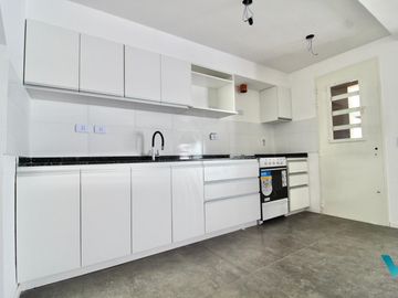 Amplio Duplex en Excelente zona de Ituzaingó norte