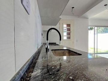 Amplio Duplex en Excelente zona de Ituzaingó norte