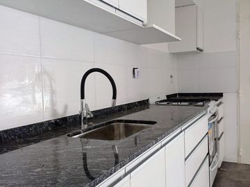 Amplio Duplex en Excelente zona de Ituzaingó norte