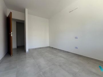 Amplio Duplex en Excelente zona de Ituzaingó norte