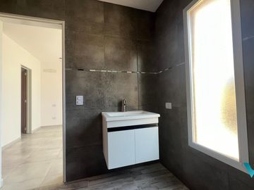 Amplio Duplex en Excelente zona de Ituzaingó norte