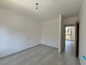 Amplio Duplex en Excelente zona de Ituzaingó norte