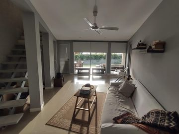 Casa en  Los Alisos al agua