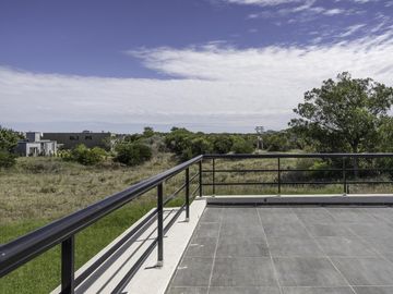 VENTA, CASA, COSTA ESMERALDA, ECUESTRE, LOTE AL 400