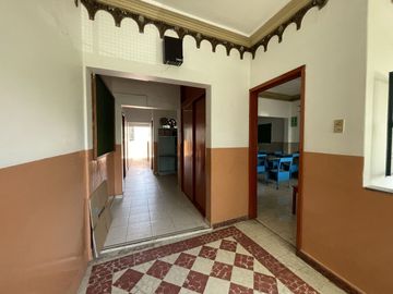 VENDE O RENTA CASA CON USO DE SUELO